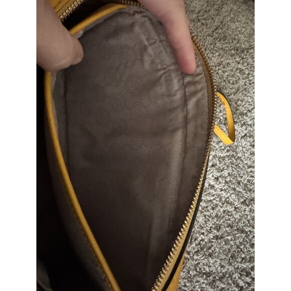 Michael Kors Leather Crossbody Bag Jet Set Chrome Yellow - Picture 8 of 10